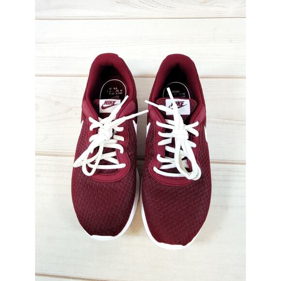 Nike Tanjun 812655-604 Red Running Shoes Sneakers Womens Size 8.5 - Picture 3 of 16